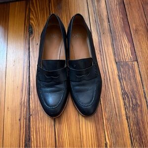 Jolette Black Leather Loafers